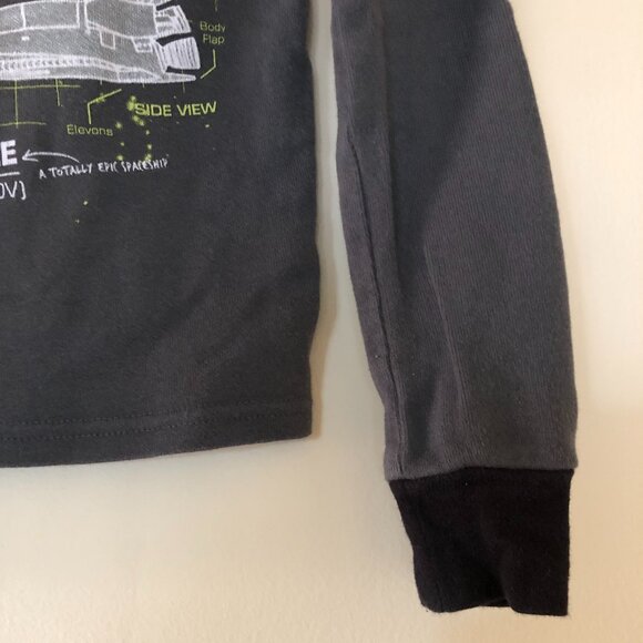 Bundle of Graphic t shirt and long sleeve shirt with sweatpants - Picture 8 of 16